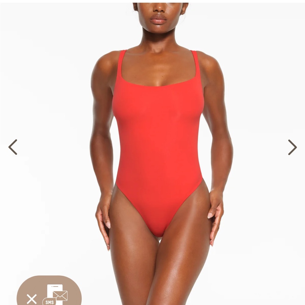 NEW!!! FITS EVERYBODY SQUARE NECK BODYSUIT